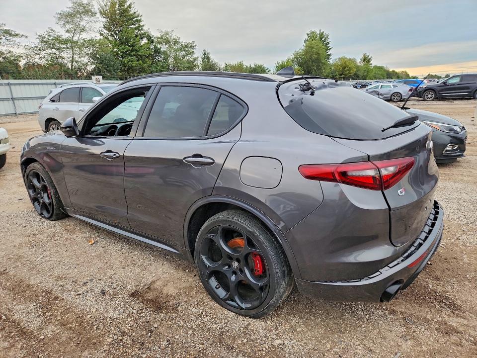 70046916 :رقم المزاد ، ZASPAKBN4N7D47773 vin ، 2022 Alfa Romeo Stelvio مزاد بيع