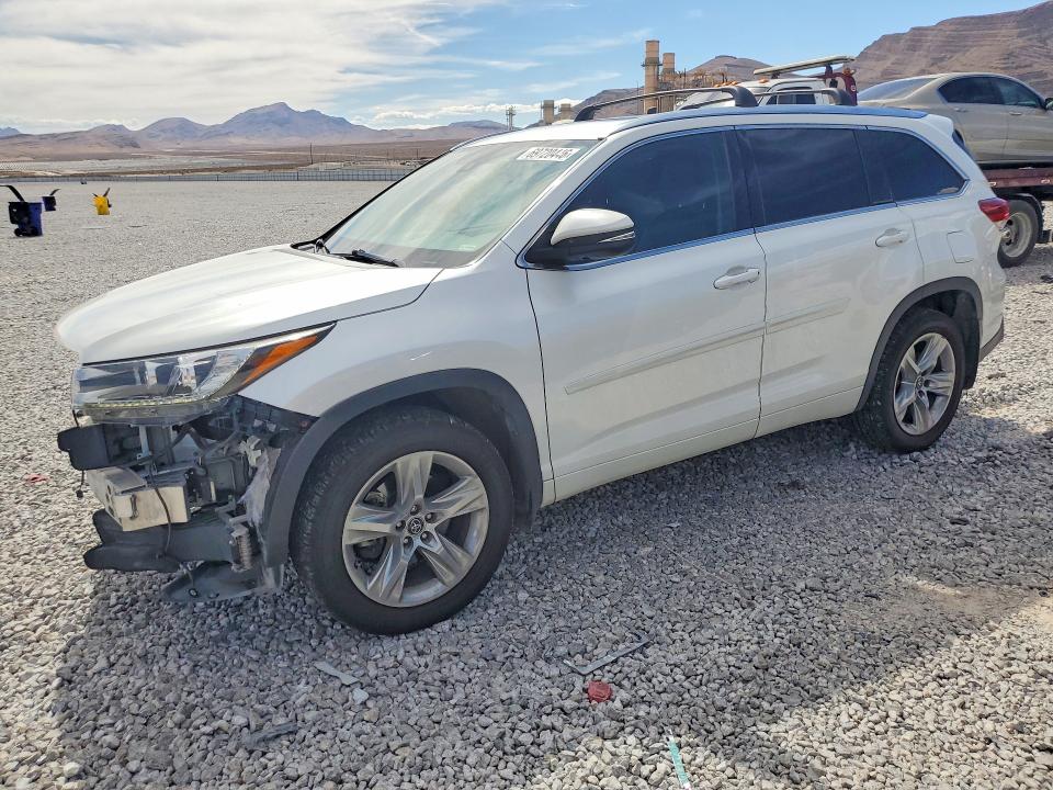 Продажа на аукционе авто 2017 Toyota Highlander, vin: 5TDDZRFH8HS434202, номер лота: 69720446