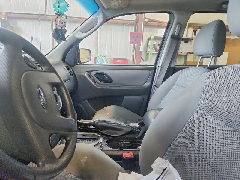 2005 Ford Escape მანქანა იყიდება აუქციონზე, vin: 1FMYU93185KA85967, აუქციონის ნომერი: 67719096