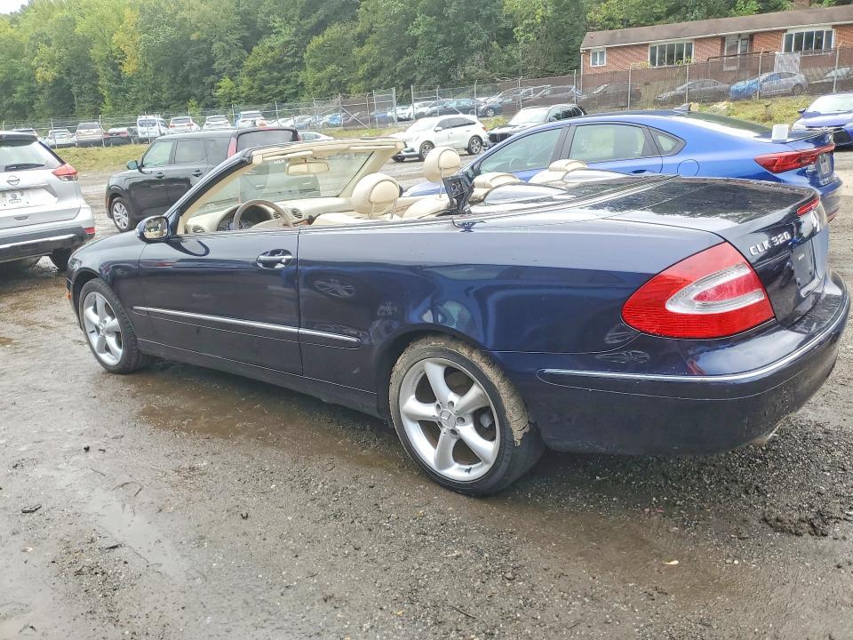 70292556 :رقم المزاد ، WDBTK65G84T023500 vin ، 2004 Mercedes-benz Clk مزاد بيع