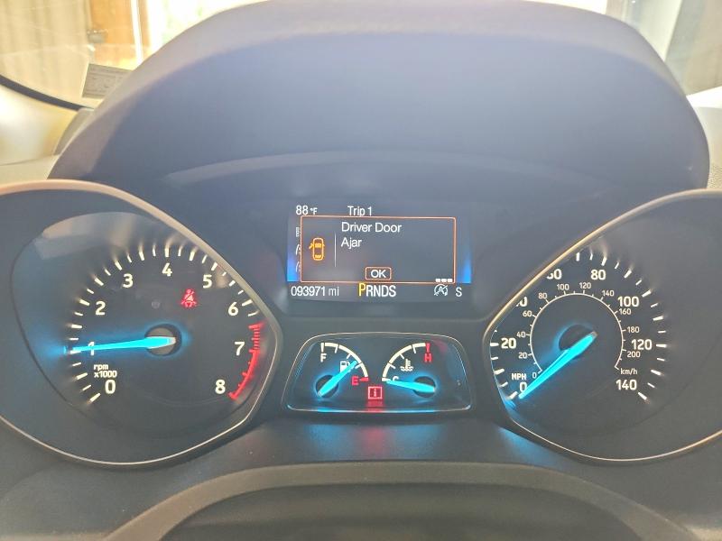 68420606 :رقم المزاد ، 1FMCU9JD3HUA47658 vin ، 2017 Ford Escape مزاد بيع