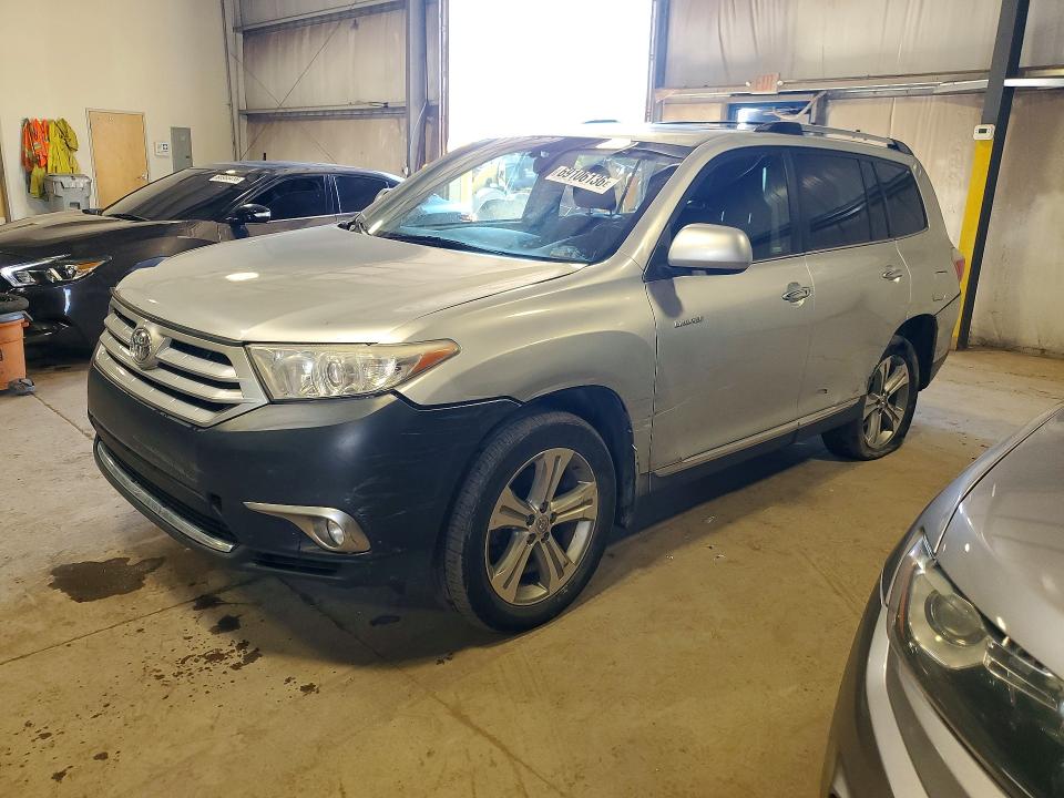 Продажа на аукционе авто 2012 Toyota Highlander, vin: 5TDDK3EH2CS097490, номер лота: 69106136
