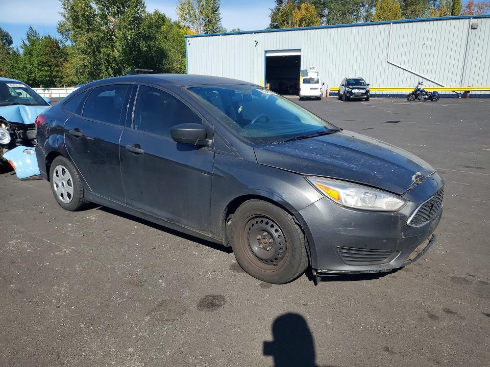71240406 :رقم المزاد ، 1FADP3E26HL271329 vin ، 2017 Ford Focus مزاد بيع