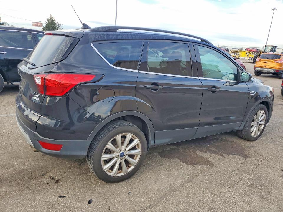 Продажа на аукционе авто 2019 Ford Escape, vin: 1FMCU9HD2KUA48927, номер лота: 70705616