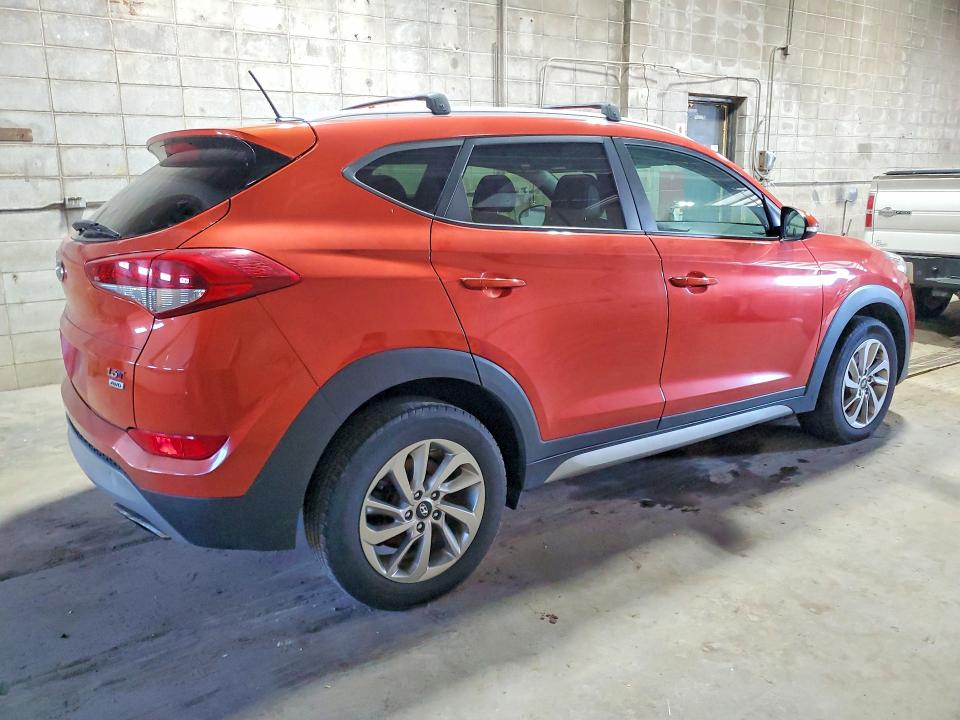 70725626 :رقم المزاد ، KM8J3CA20HU339712 vin ، 2017 Hyundai Tucson مزاد بيع