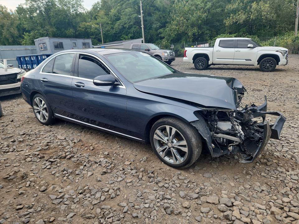 2015 Mercedes-benz C მანქანა იყიდება აუქციონზე, vin: 55SWF4KB6FU067967, აუქციონის ნომერი: 68140696