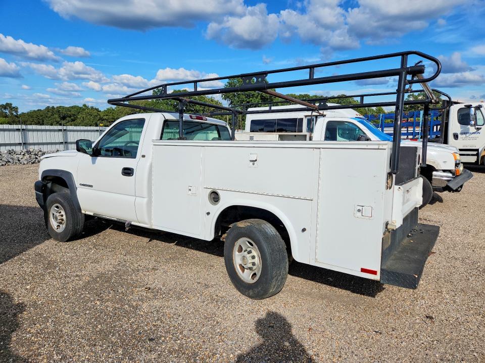 Auction sale of the 2005 Chevrolet Silverado, vin: 1GBHC24U05E188794, lot number: 68087556