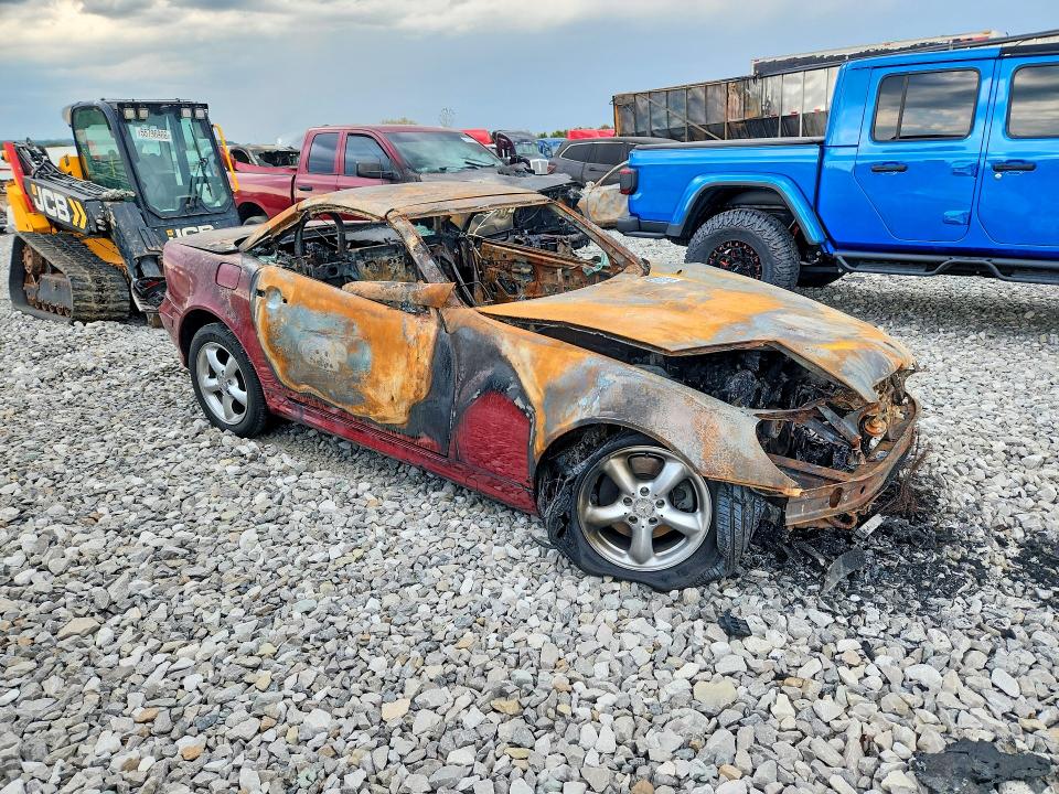 68432956 :رقم المزاد ، WDBKK65F21F221373 vin ، 2001 Mercedes-benz Slk مزاد بيع