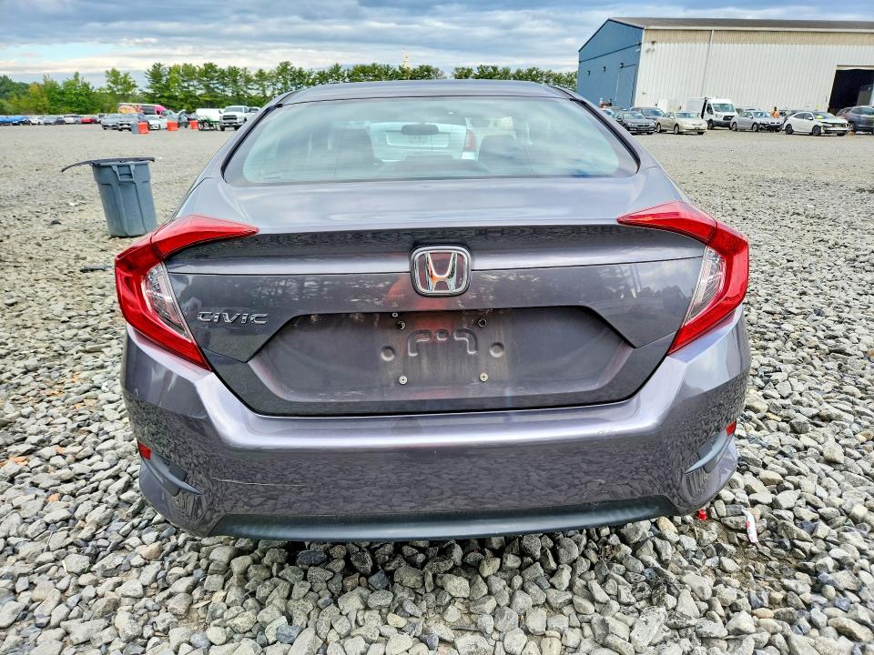 Продаж на аукціоні авто 2018 Honda Civic, vin: 2HGFC2F57JH519772, номер лоту: 69523586