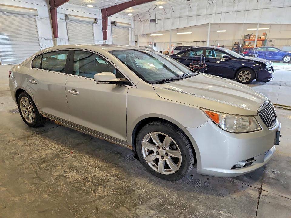 67445226 :رقم المزاد ، 1G4GC5E31DF151093 vin ، 2013 Buick Lacrosse مزاد بيع