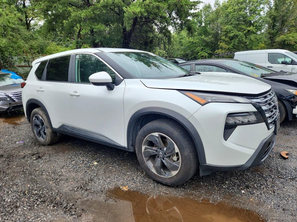 69707296 :رقم المزاد ، 5N1BT3BB2SC798739 vin ، 2025 Nissan Rogue مزاد بيع