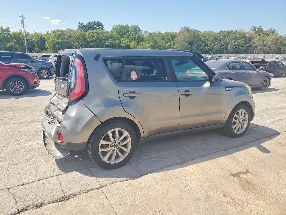 2018 Kia Soul მანქანა იყიდება აუქციონზე, vin: KNDJP3A57J7532558, აუქციონის ნომერი: 68033976