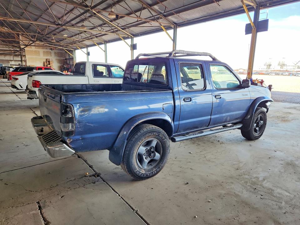 2000 Nissan Frontier მანქანა იყიდება აუქციონზე, vin: 1N6ED27Y2YC360105, აუქციონის ნომერი: 69244726