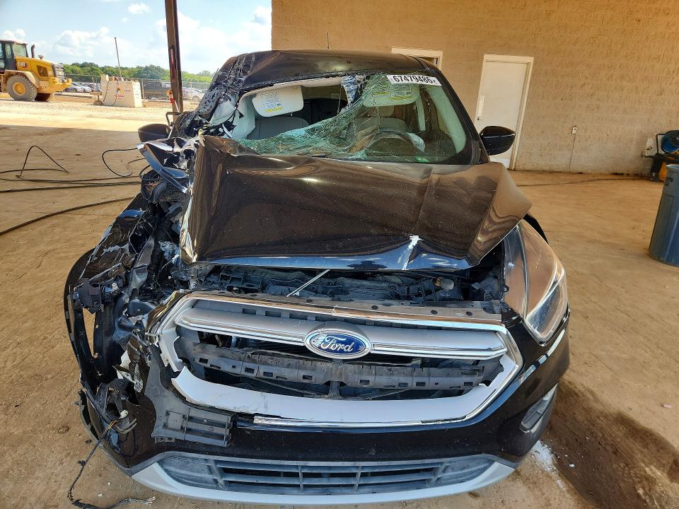 2019 Ford Escape მანქანა იყიდება აუქციონზე, vin: 1FMCU0GDXKUC19243, აუქციონის ნომერი: 67479486