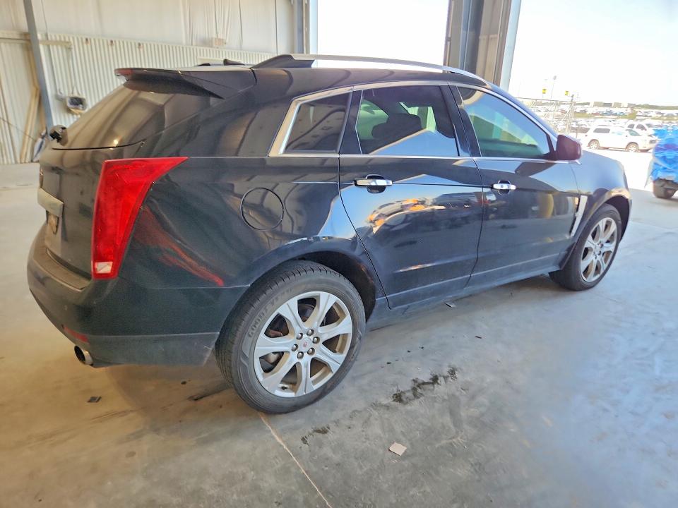 67690946 :رقم المزاد ، 3GYFNFEY8AS516446 vin ، 2010 Cadillac Srx مزاد بيع