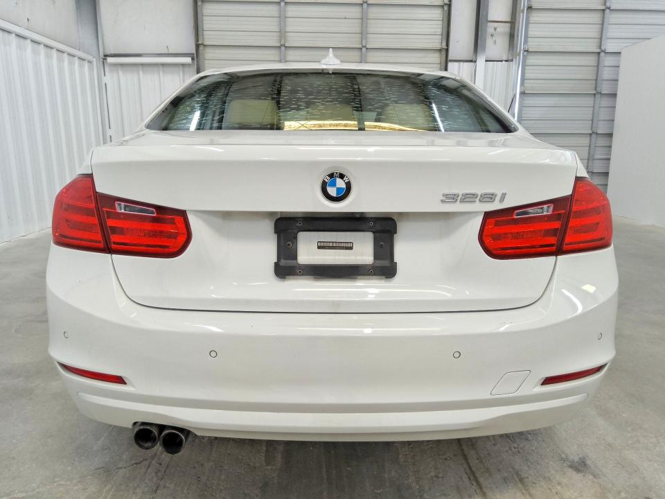 62726736 :رقم المزاد ، WBA3A5G51ENP30726 vin ، 2014 Bmw 328 مزاد بيع