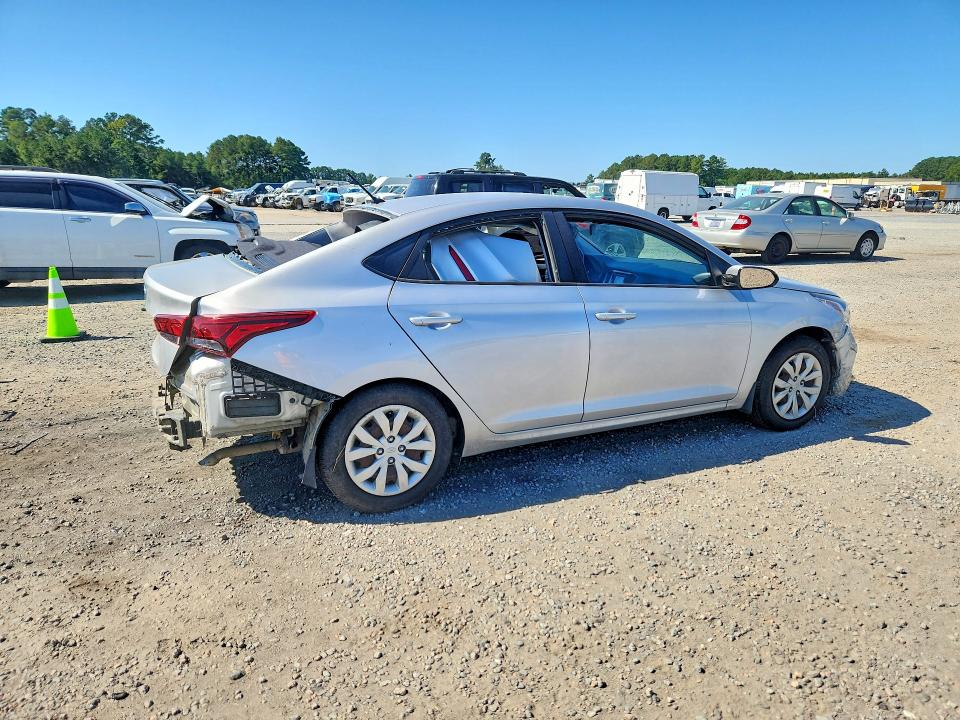 69284166 :رقم المزاد ، 3KPC24A34JE020235 vin ، 2018 Hyundai Accent مزاد بيع