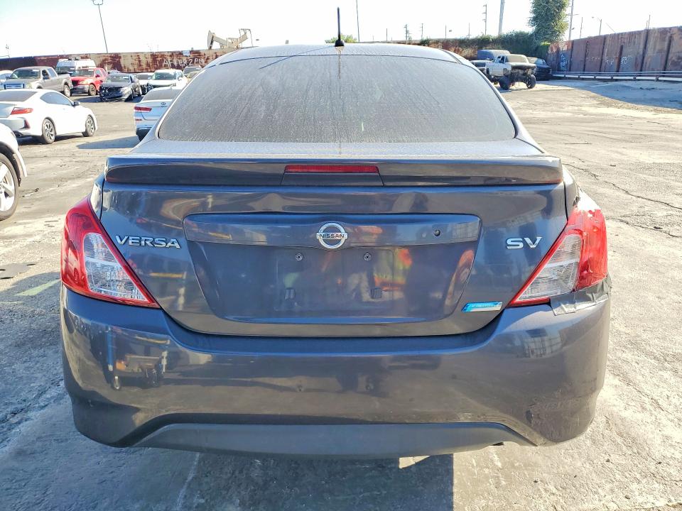 2015 Nissan Versa მანქანა იყიდება აუქციონზე, vin: 3N1CN7AP0FL937710, აუქციონის ნომერი: 70150396