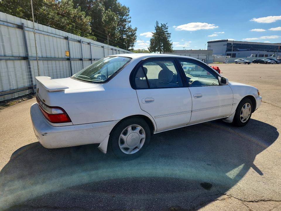 1997 Toyota Corolla მანქანა იყიდება აუქციონზე, vin: 1NXBB02E9VZ652932, აუქციონის ნომერი: 70847486