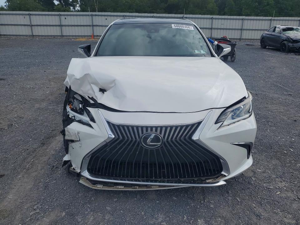 Продажа на аукционе авто 2019 Lexus Es, vin: 58ABZ1B11KU035947, номер лота: 68088466