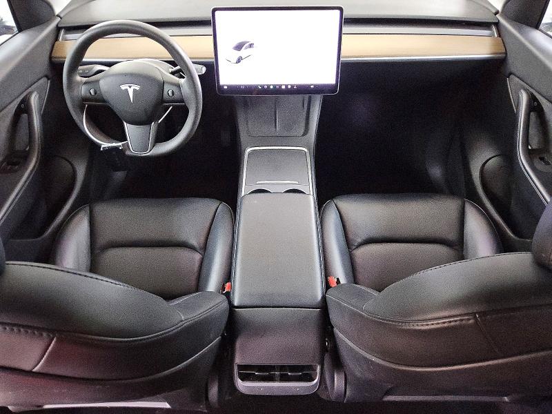 64496186 :رقم المزاد ، 5YJYGDEE8MF123823 vin ، 2021 Tesla Model Y مزاد بيع