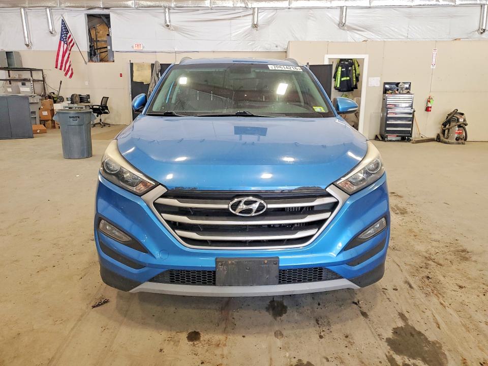 2017 Hyundai Tucson მანქანა იყიდება აუქციონზე, vin: KM8J3CA27HU433103, აუქციონის ნომერი: 70614216