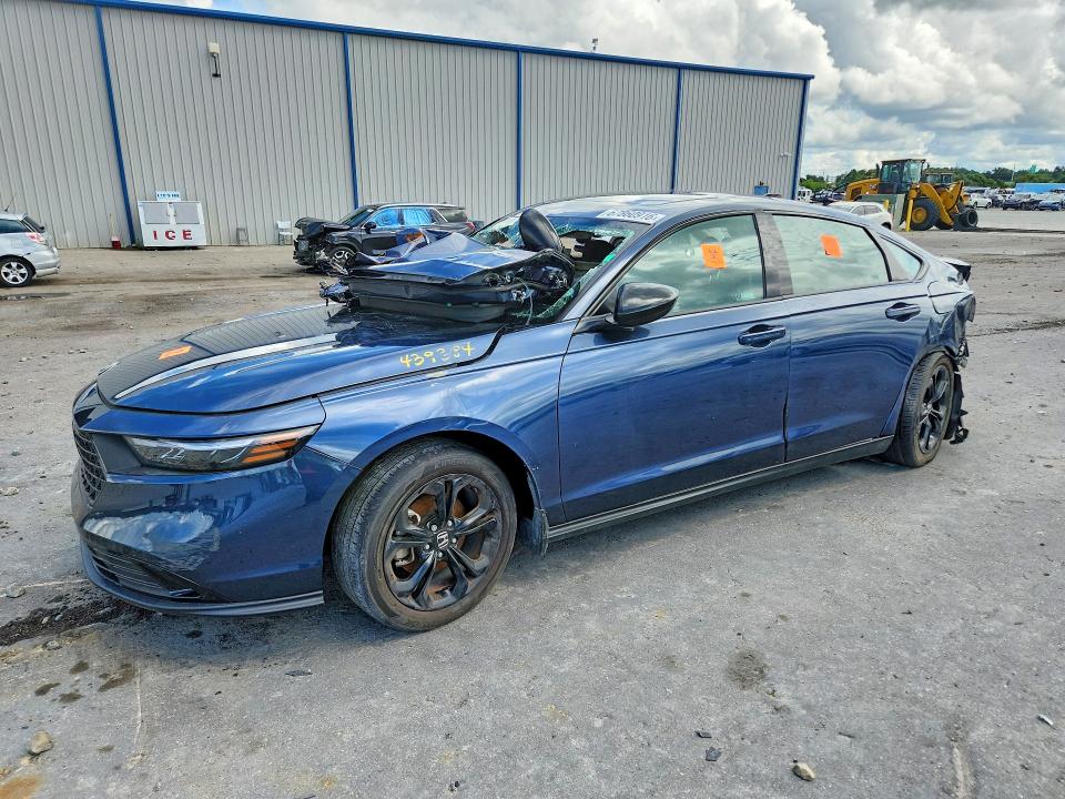 67860916 :رقم المزاد ، 1HGCY1F42SA041492 vin ، 2025 Honda Accord مزاد بيع