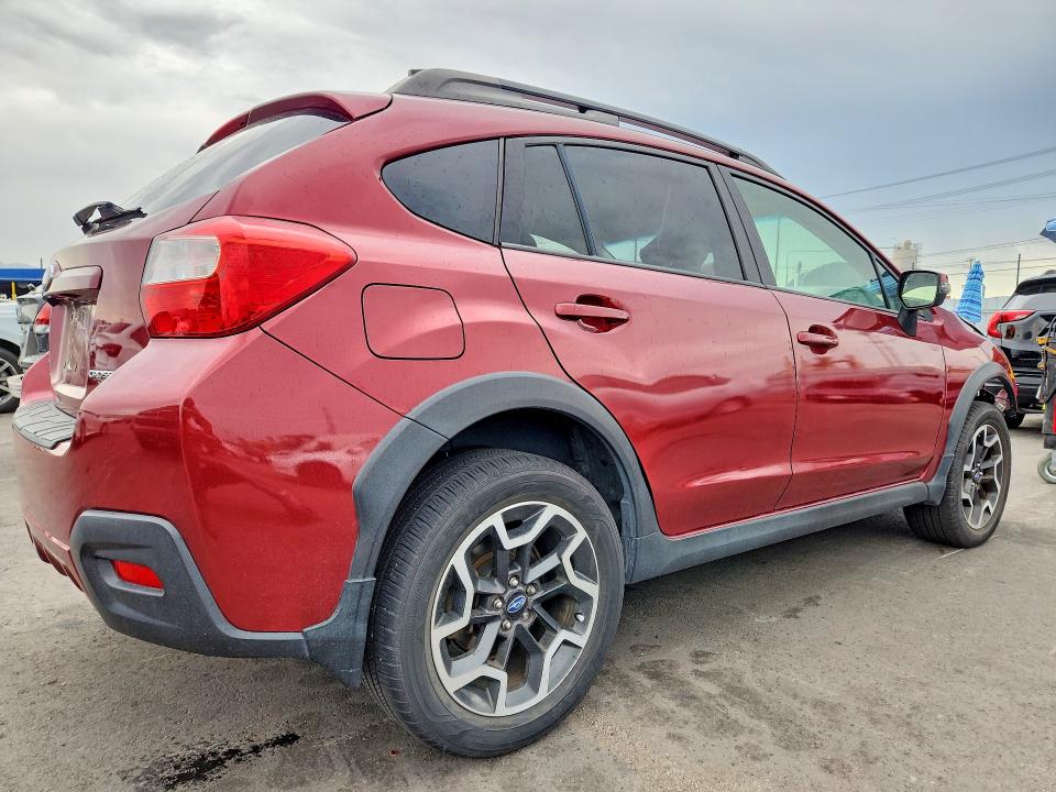 68173966 :رقم المزاد ، JF2GPAKC6H8222399 vin ، 2017 Subaru Crosstrek مزاد بيع