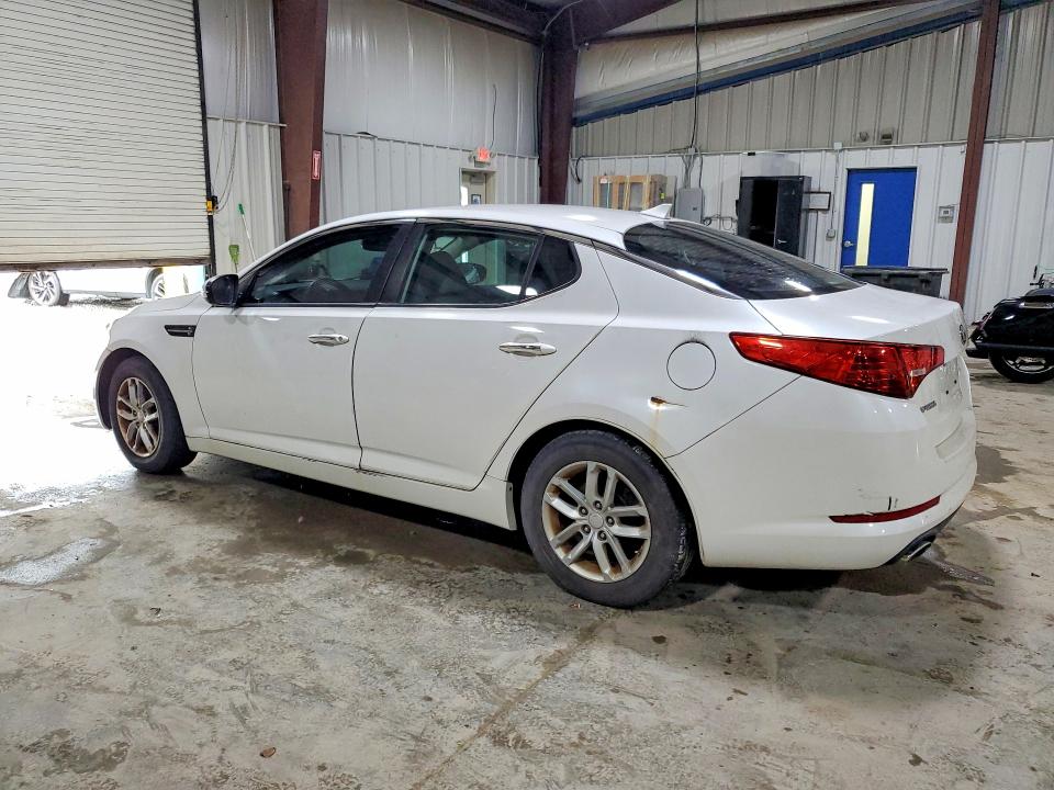 2013 Kia Optima მანქანა იყიდება აუქციონზე, vin: KNAGM4A77D5336515, აუქციონის ნომერი: 70176706