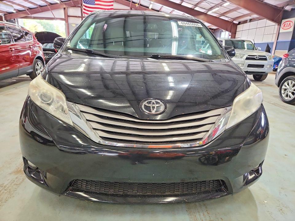 Продажа на аукционе авто 2015 Toyota Sienna, vin: 5TDDK3DC8FS094751, номер лота: 69465066