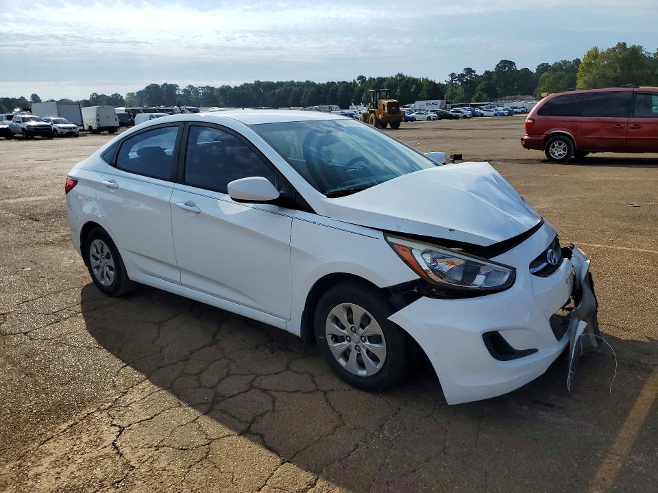 2016 Hyundai Accent მანქანა იყიდება აუქციონზე, vin: KMHCT4AE2GU074380, აუქციონის ნომერი: 69823786