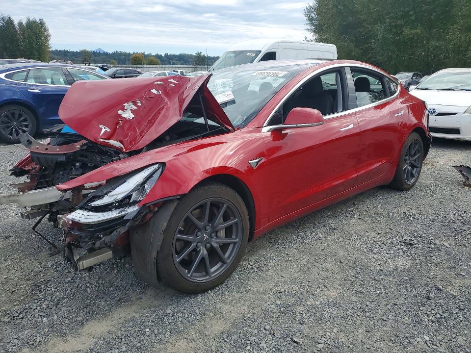 Продажа на аукционе авто 2018 Tesla Model 3, vin: 5YJ3E1EB4JF104640, номер лота: 70836386