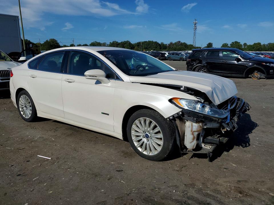 68107686 :رقم المزاد ، 3FA6P0PU4GR309646 vin ، 2016 Ford Fusion مزاد بيع