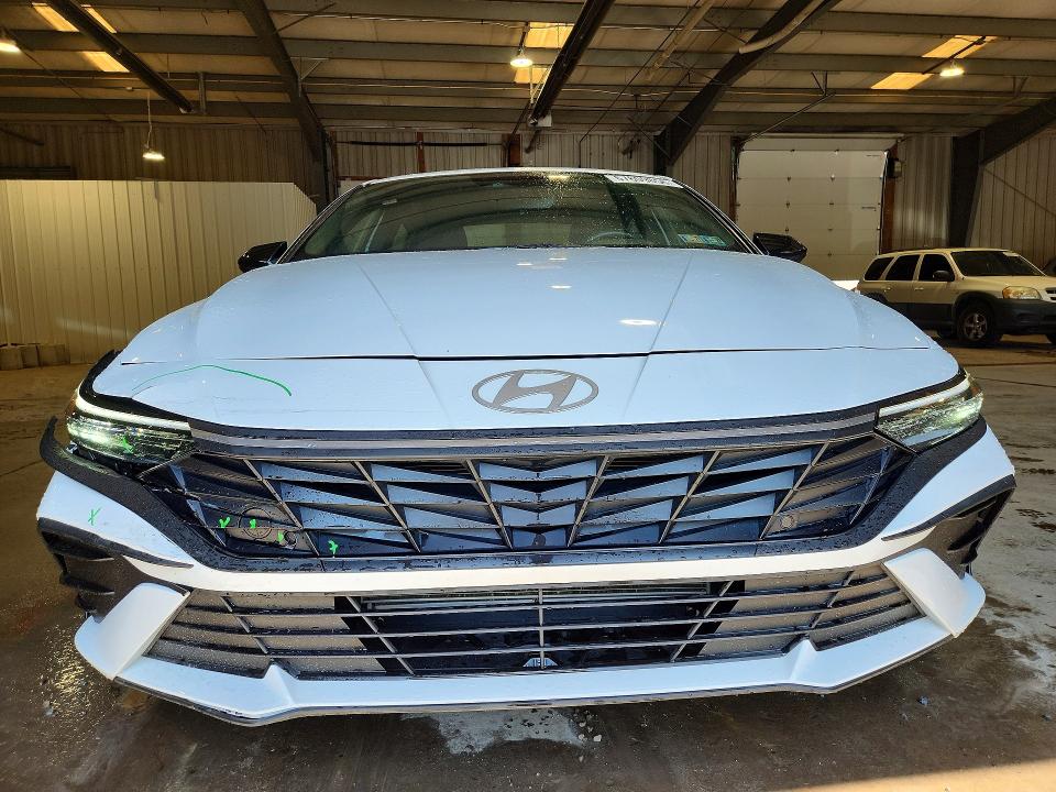 67609856 :رقم المزاد ، KMHLM4DG6SU933098 vin ، 2025 Hyundai Elantra مزاد بيع