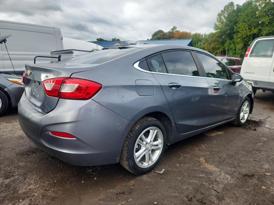 Продаж на аукціоні авто 2018 Chevrolet Cruze, vin: 1G1BE5SM1J7128370, номер лоту: 71028656