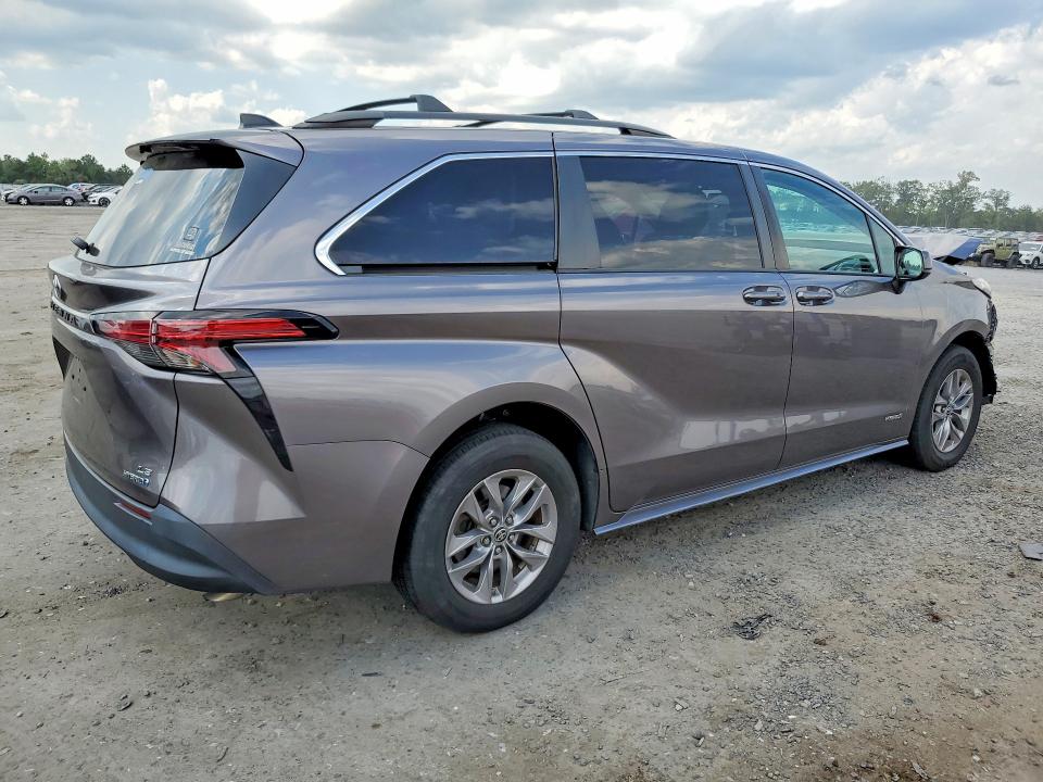 67635716 :رقم المزاد ، 5TDKRKEC2MS057042 vin ، 2021 Toyota Sienna مزاد بيع