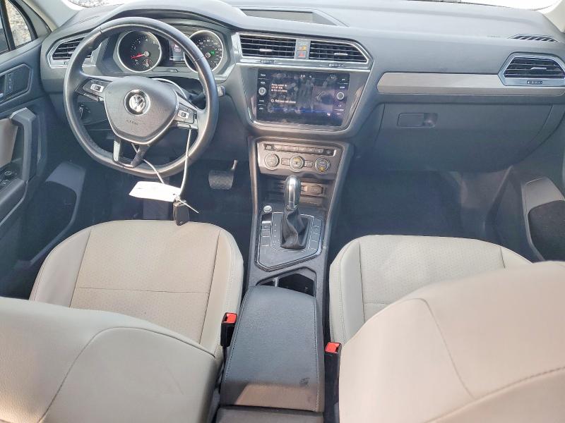 67690676 :رقم المزاد ، 3VV3B7AX4KM174196 vin ، 2019 Volkswagen Tiguan مزاد بيع