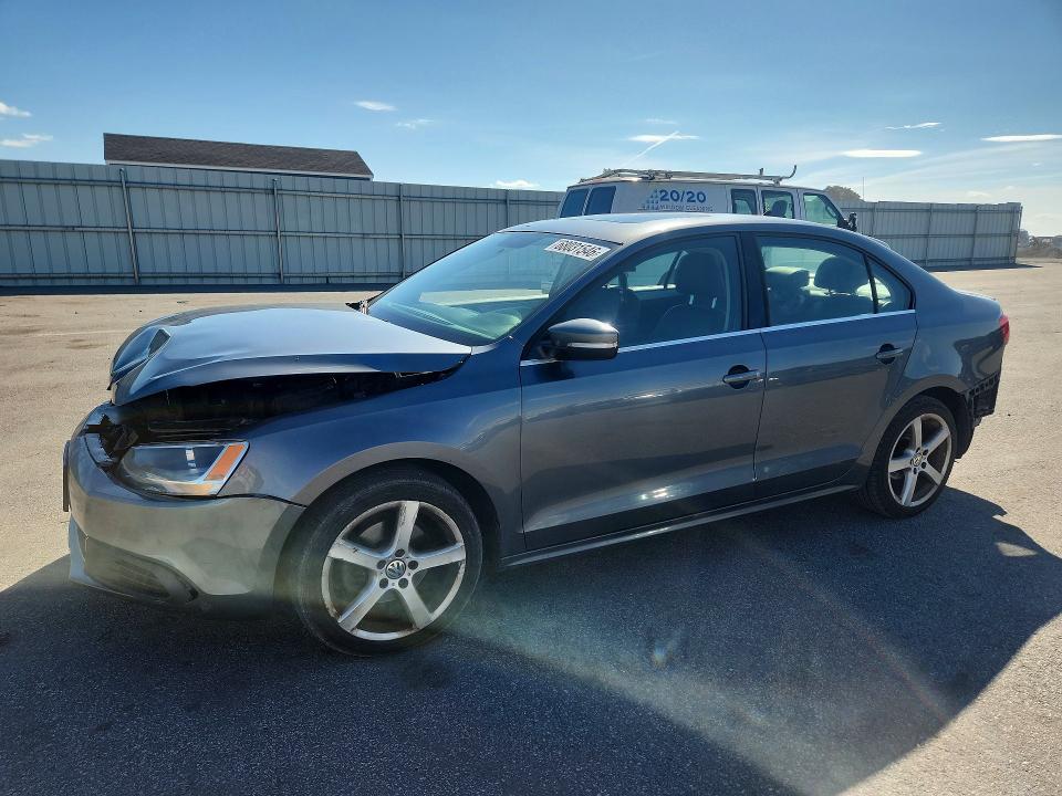 Продажа на аукционе авто 2013 Volkswagen Jetta, vin: 3VWDP7AJ3DM385261, номер лота: 68031546