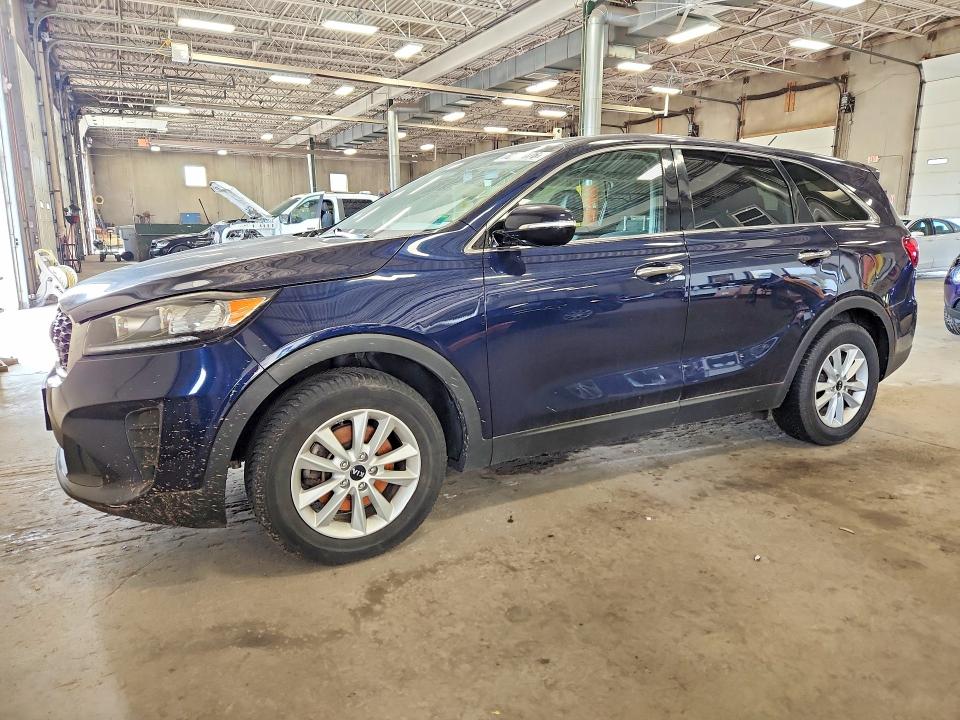 2020 Kia Sorento მანქანა იყიდება აუქციონზე, vin: 5XYPG4A58LG616247, აუქციონის ნომერი: 70797076