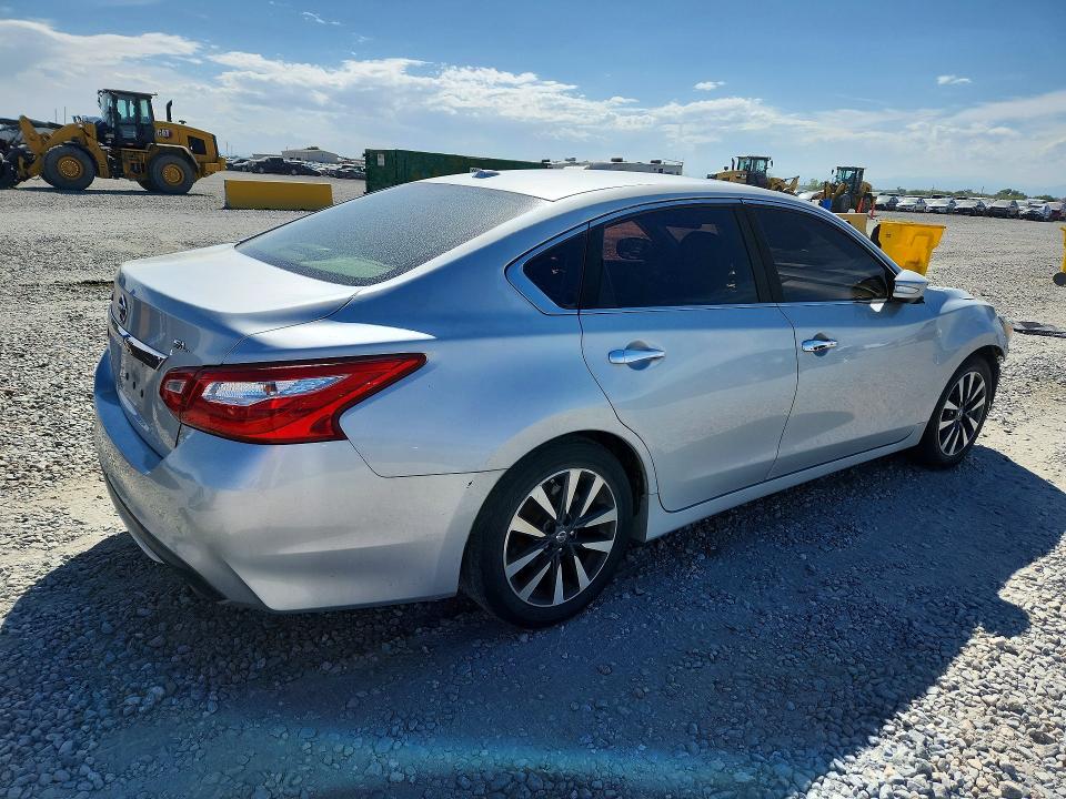 Aukcja sprzedaży 2017 Nissan Altima, vin: 1N4AL3AP5HC196719, numer aukcji: 68656036