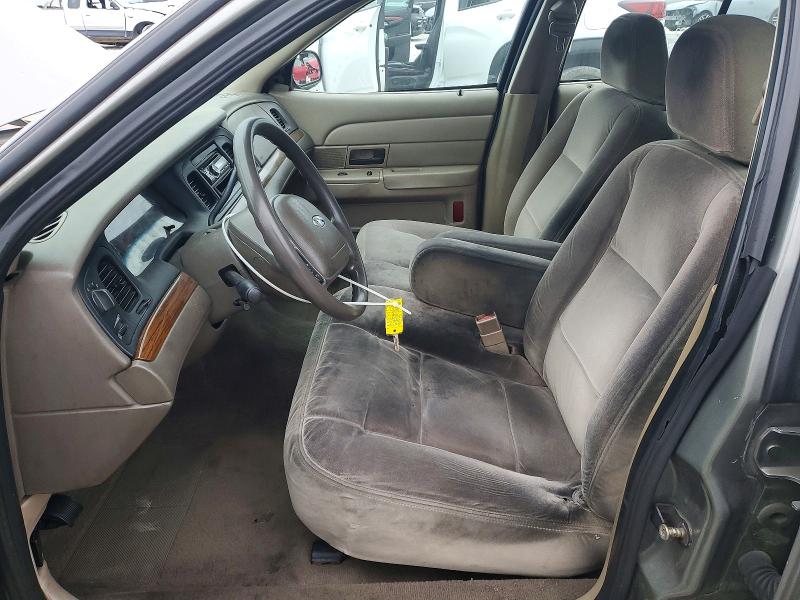 2004 Ford Crown Victoria მანქანა იყიდება აუქციონზე, vin: 2FAFP73WX4X115720, აუქციონის ნომერი: 68006606