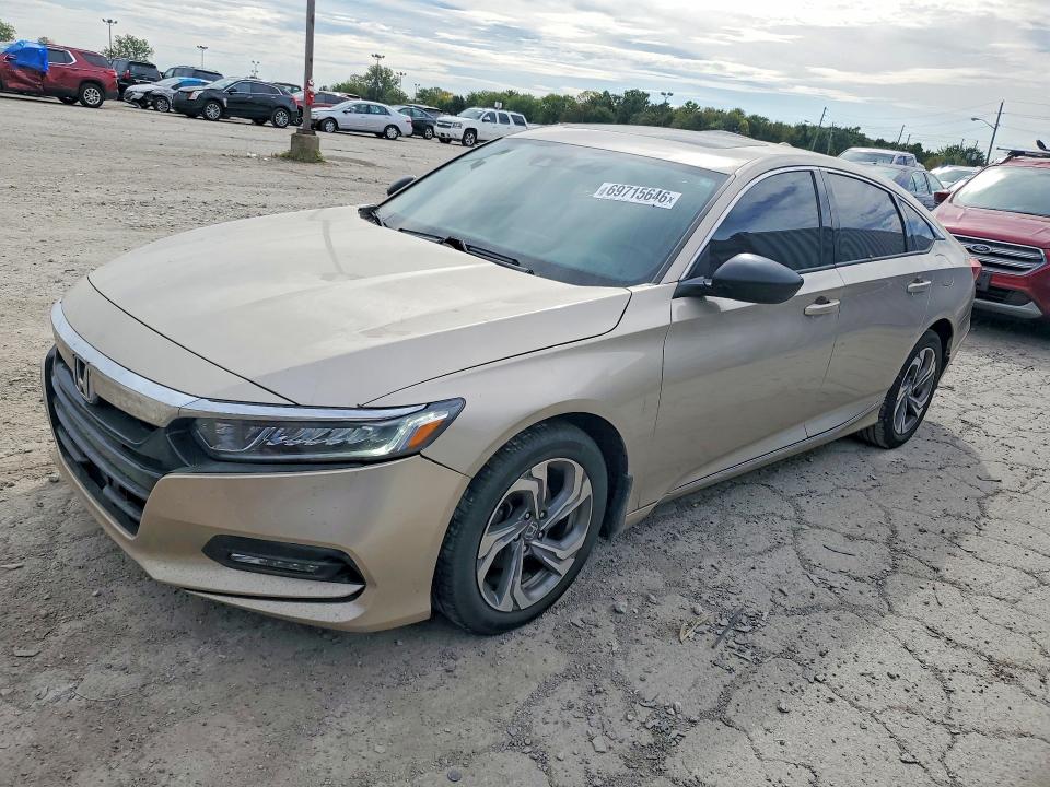 69715646 :رقم المزاد ، 1HGCV1F49LA129661 vin ، 2020 Honda Accord مزاد بيع