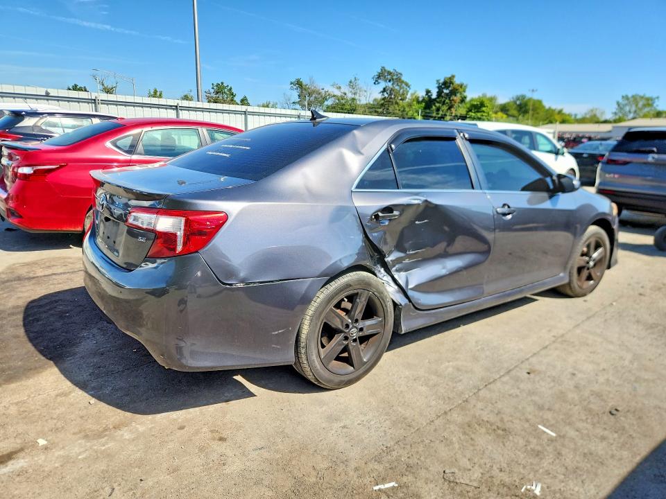 2014 Toyota Camry მანქანა იყიდება აუქციონზე, vin: 4T1BF1FK4EU394054, აუქციონის ნომერი: 67807346