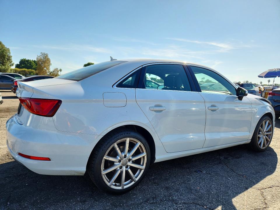 2015 Audi A3 მანქანა იყიდება აუქციონზე, vin: WAUCCGFF7F1019525, აუქციონის ნომერი: 68057026