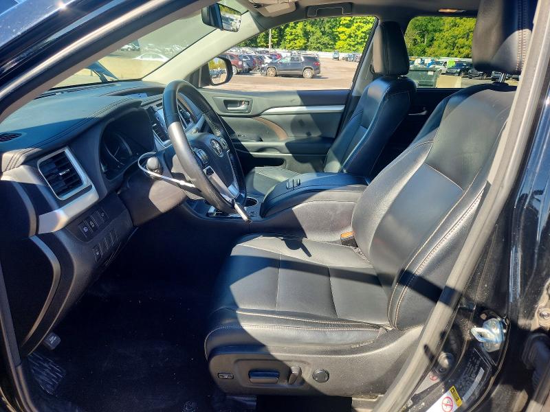 Продажа на аукционе авто 2018 Toyota Highlander, vin: 5TDJZRFH2JS538919, номер лота: 69007126