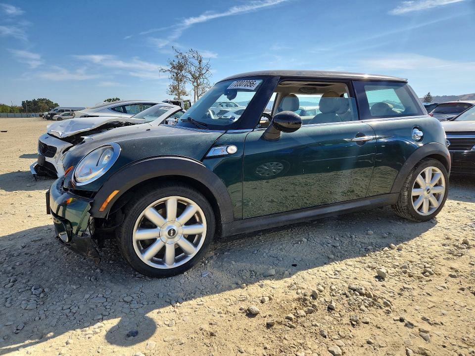 Продажа на аукционе авто 2008 Mini Cooper, vin: WMWMF73598TV38705, номер лота: 70307056