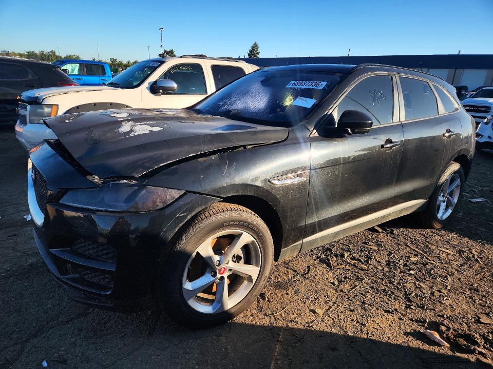 Продажа на аукционе авто 2018 Jaguar F-pace, vin: SADCJ2EV1JA240202, номер лота: 68937336