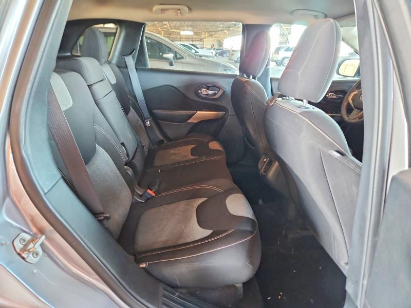 66961146 :رقم المزاد ، 1C4PJLCX4JD503627 vin ، 2018 Jeep Cherokee مزاد بيع