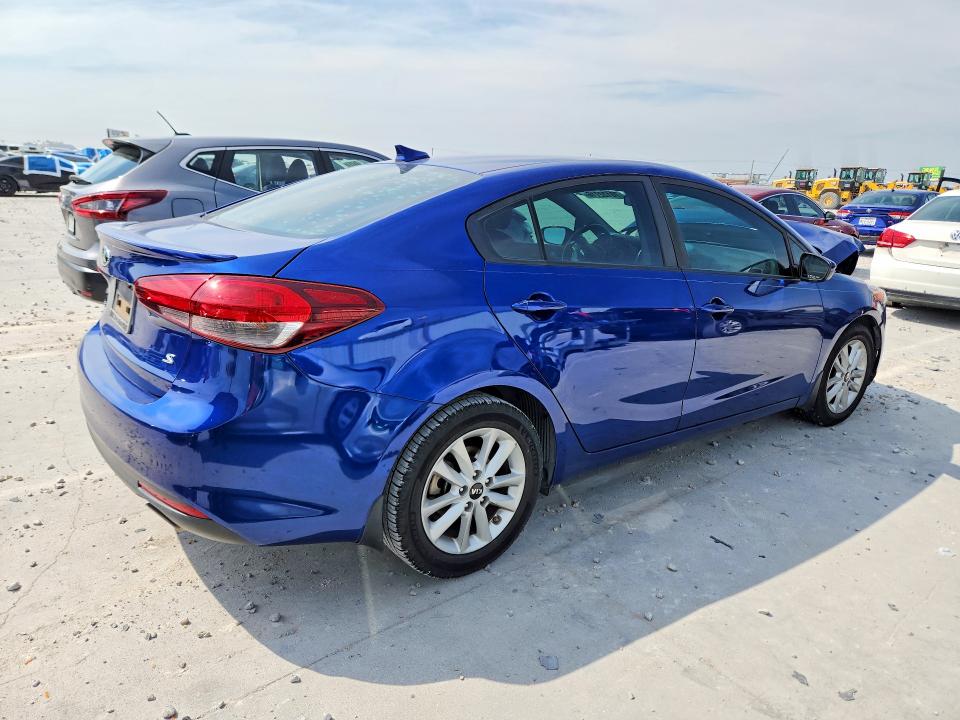 Продаж на аукціоні авто 2017 Kia Forte, vin: 3KPFL4A7XHE016617, номер лоту: 70122716