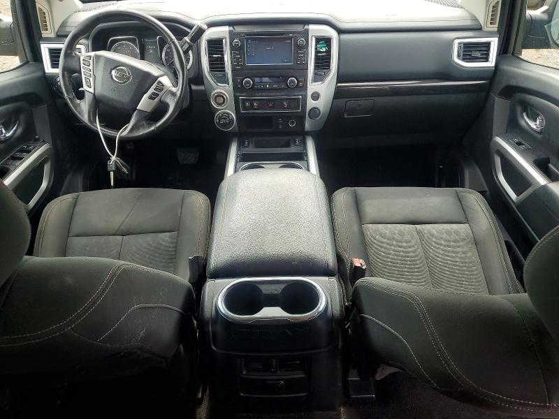 67563466 :رقم المزاد ، 1N6AA1E5XJN546768 vin ، 2018 Nissan Titan مزاد بيع
